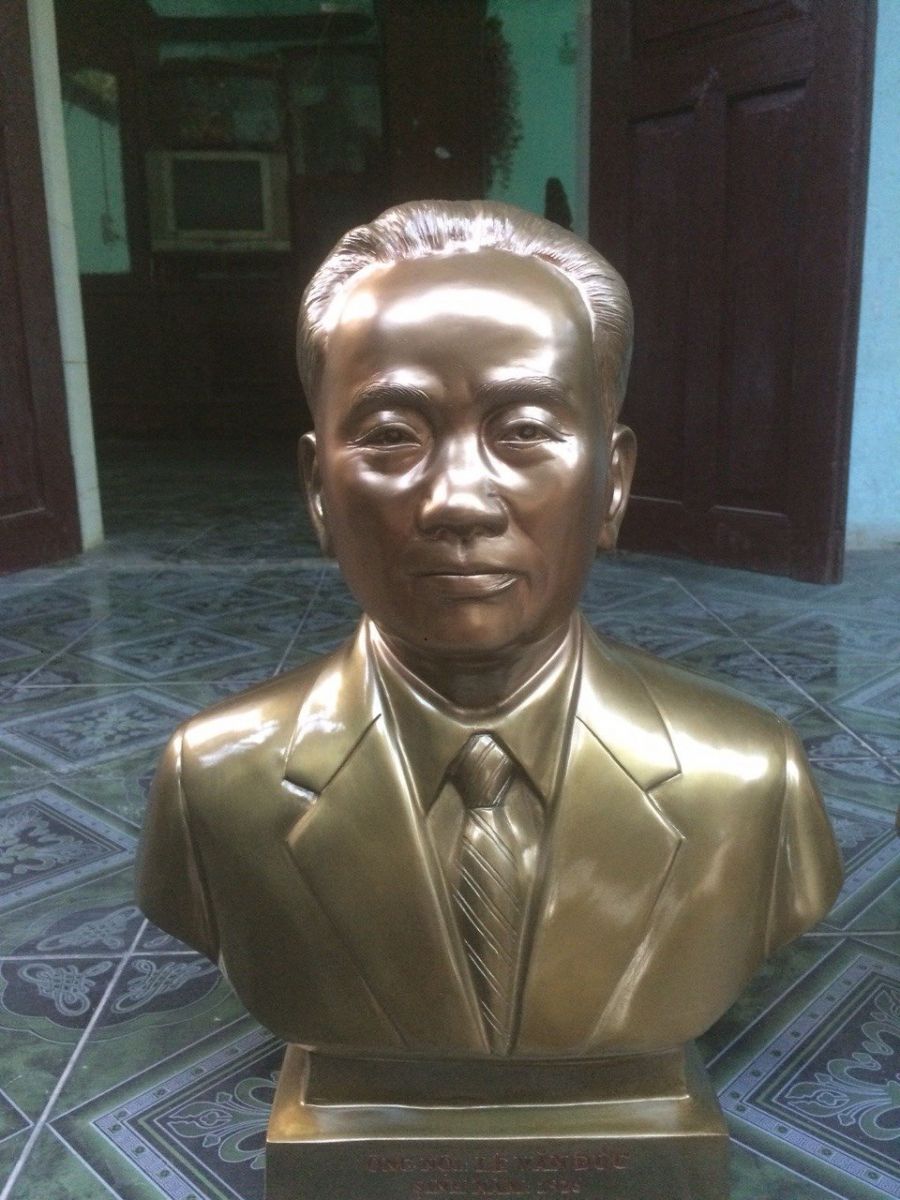 đúc tượng chân dung