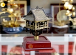 Mô hình Chùa Một Cột lưu niệm bằng đồng tại Đồ đồng Việt