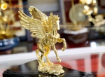 Cách trưng bày tượng ngựa có cánh mạ vàng 24k đúng phong thủy nhất
