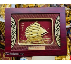Tranh thuyền buồm dát vàng cao cấp 