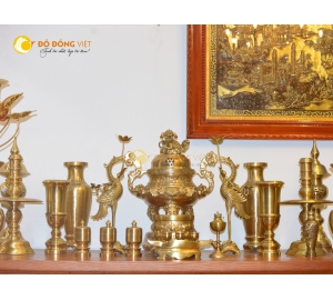 Đỉnh đồng thờ cúng bộ đầy đủ cho bàn thờ gia tiên kích thước 60cm