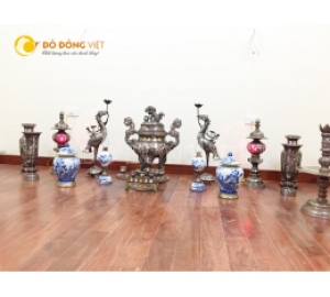 Bộ đỉnh đồng thờ cúng khảm ngũ sắc năm chữ vàng, bộ đầy đủ