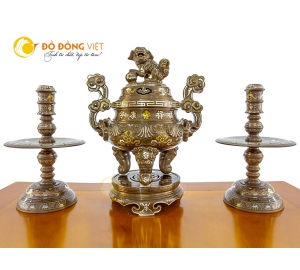 Đỉnh đồng tam sự hoa sòi tai mây khảm ngũ sắc 1 chữ vàng