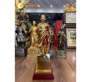 Các mẫu tượng đồng Trần Quốc Tuấn, giá bán tượng đồng Hưng Đạo Đại Vương