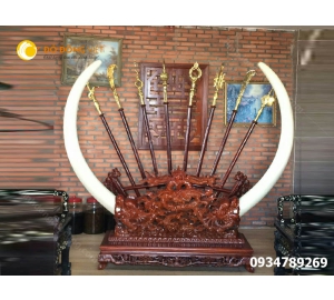 Chấp kích, Bát bửu, Chấp kích bằng đồng