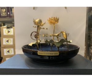 Chậu hoa sen mạ vàng 24k làm quà tặng đối tác nước ngoài