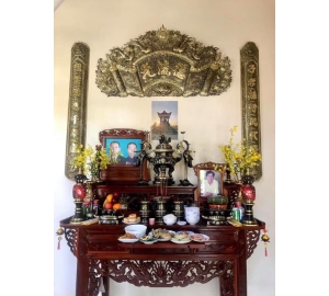 Cuốn thư câu đối bằng đồng vàng giả cổ đẹp tinh xảo từng chi tiết