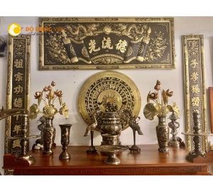 Đỉnh đồng ngũ sắc cao cấp kết  hợp cùng bàn thờ gia tiên đẹp trang nghiêm