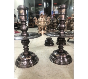 Đôi chân nến thờ bằng đồng khảm ngũ sắc 