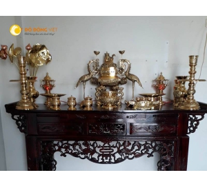 Lư đồng vĩnh tiến vuông trái đào