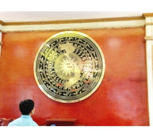 Đồ đồng Việt cung cấp các mẫu mặt trống đồng đẹp và rẻ nhất