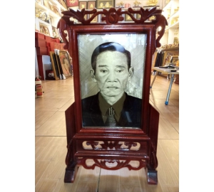 Đồ đồng Việt nhận chế tác tranh truyền thần bằng đồng ăn mòn