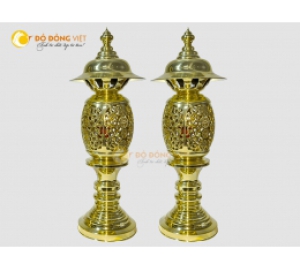 Đôi đèn thờ bằng đồng Việt hình quả dứa KT 42 cm