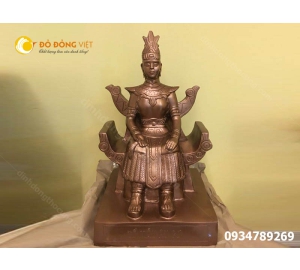 Đuc tuong chan  dung au co bang dong 