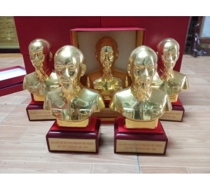 Đúc tượng đồng Bác Hồ cao 22cm mạ vàng 24k cao cấp