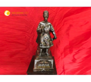 Đúc tượng Trần Quốc Tuấn bằng đồng khảm ngũ sắc, đúc tượng danh nhân bằng đồng