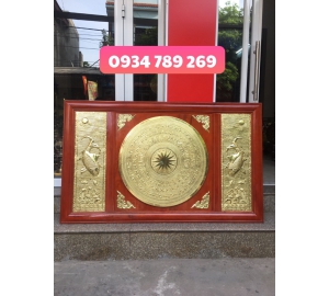 Giá bán tranh mặt trống đồng và cá chép, tranh đồng lưu niệm 