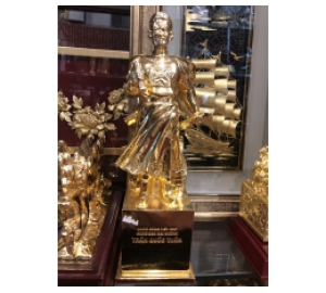 Giá bán tượng Trần Quốc Tuấn mạ vàng, tượng đồng danh nhân mạ vàng