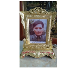 Khung ảnh thờ đẹp bằng đồng, giá bán khung ảnh thờ đẹp