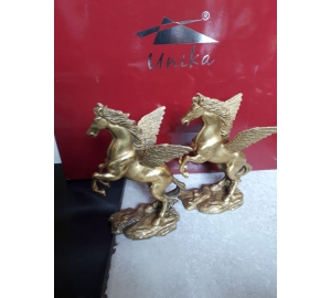 Quà tặng phong thủy- tượng ngựa có cánh bằng đồng