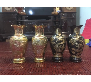 Lọ hoa đồng vàng chạm rồng phượng cho bàn thờ gia tiên