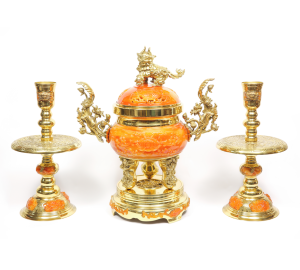 Lư đồng khảm đá giá bao nhiêu?"