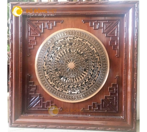 Tranh trống đồng đúc thủ công bằng đồng đỏ khung gỗ