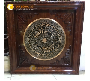 Mặt trống đồng đúc nền đen, mặt trống 80cm khung tranh 100cm