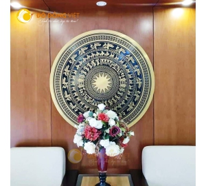 Mặt trống đồng đông sơn nền đen trang trí phòng làm việc