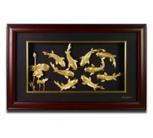 Mẫu tranh cá chép hoa sen vàng lá 24k đẹp