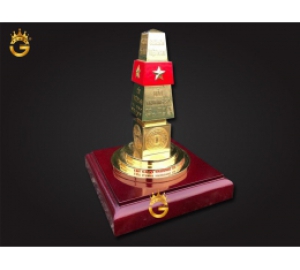 Quà Tặng Mô Hình Cột Mốc Trường Sa Bằng Đồng Thu Nhỏ