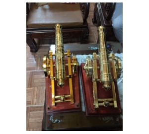 Quà tặng phong thuỷ- súng thần công bằng đồng vàng