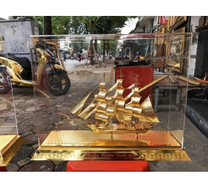 Quà tặng thuyền buồm phong thủy, quà mừng khai trương hồng phát