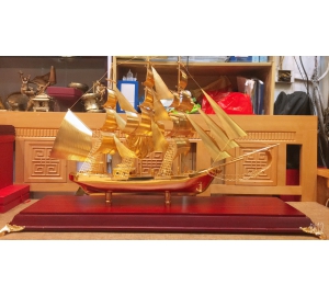 Quà tặng thuyền buồm mạ vàng đẹp tinh xảo, giá bán thuyền buồm mạ vàng