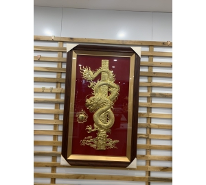 Tranh đồng rồng cuộn vờn quả cầu lửa