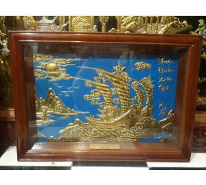 Tranh đồng thuận buồm  trang trí tại phòng khách