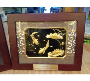 Quà tặng tranh vàng cá chép hoa sen, chế tác quà tặng tranh vàng theo yêu cầu