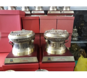 Trống đồng thu nhỏ làm quà tặng khách VIP, quà tặng đối tác nước ngoài