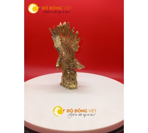 Tượng chim đại bàng tung cánh bằng đồng