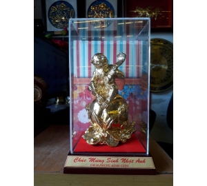 Tượng khỉ bằng đồng, tượng khỉ ngồi trên trái đào cầm gậy như ý