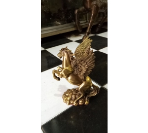 Tượng ngựa có cánh bằng đồng, quà tặng linh vật phong thủy