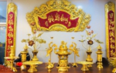 Bật mí cách bài trí bát hương trên bàn thờ gia tiên chuẩn phong thủy