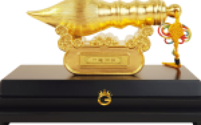 Biểu tượng bút lông bằng đồng dát vàng 24k