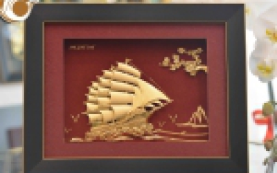 Tranh thuyền buồm mạ vàng 24k làm quà tặng tân gia