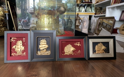 Tranh vàng 24k thuận buồm xuôi gió làm quà tặng thầy cô dịp 20-11