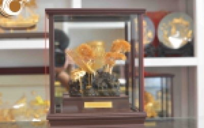 Tượng đôi chim công bằng đồng mạ vàng tinh xảo tại Đồ đồng Việt TP HCM