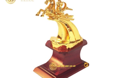 Ý nghĩa tượng thánh gióng trong phong thủy