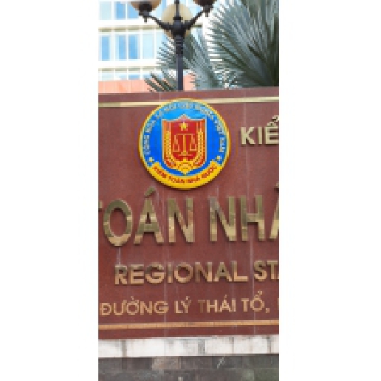 Thi công đúc logo kiểm toán bằng đồng theo yêu cầu tại Đồ đồng Việt
